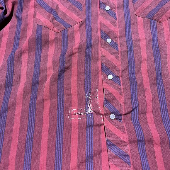 Vintage 90s Wrangler Red/Navy X-Long Tails Pearl Snap - Picture 2 of 4